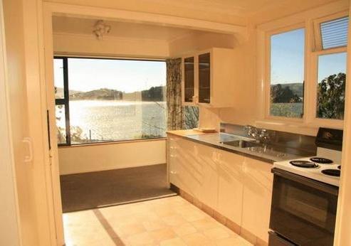 32 Clyde Street, Roseneath