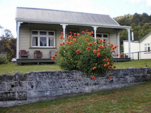 8 Herald Street, Reefton