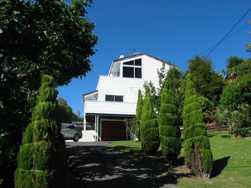 31 Braemar Road, Castor Bay