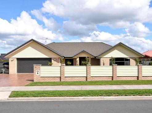 62 Huntington Drive, Huntington