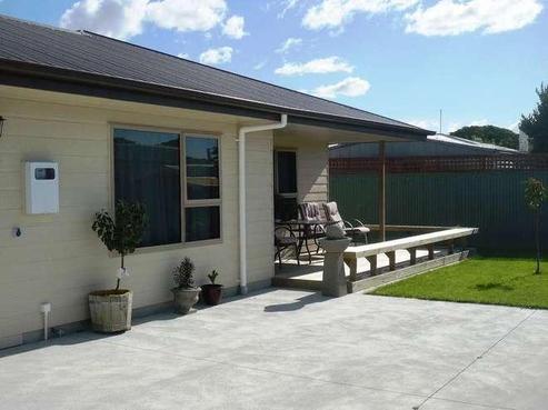 300 Murdoch Road West, Raureka
