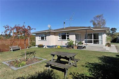 1445 Dovedale Road, Thorpe