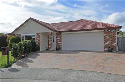 44 Clearwater Terrace, Brown Owl