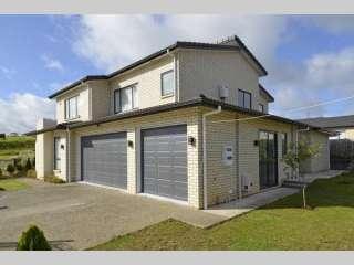 2 Salford Crescent, Flat Bush