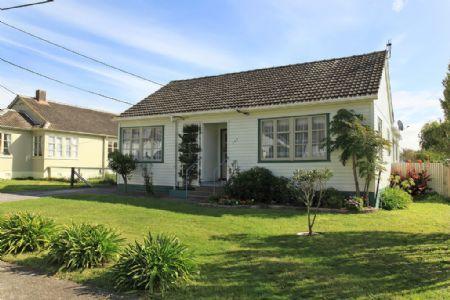 143 Waddington Drive, Naenae