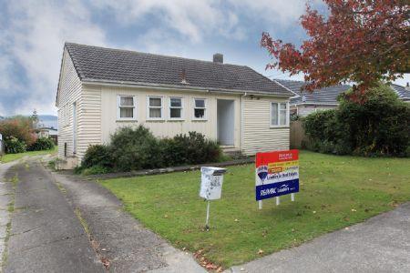 33 Bush Street, Naenae