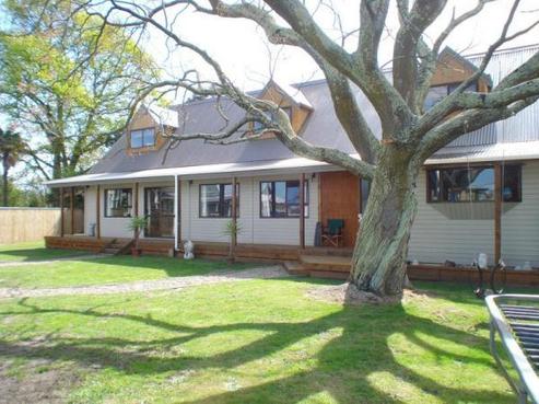 907 Oliphant Road, Raureka