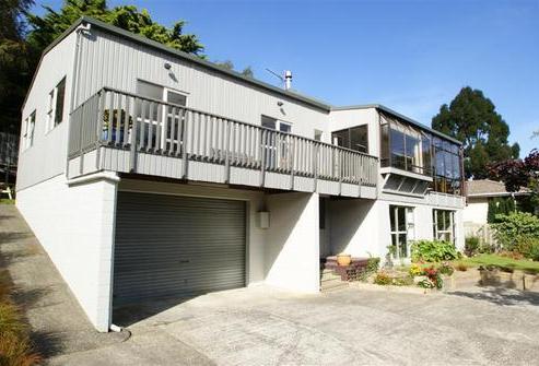 476 Pine Hill Road, Pine Hill