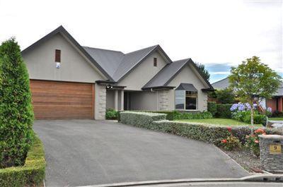 9 Tullamore Place, Casebrook