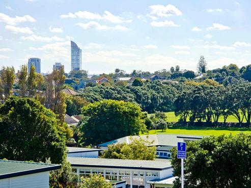 1/11 Winscombe Street, Belmont