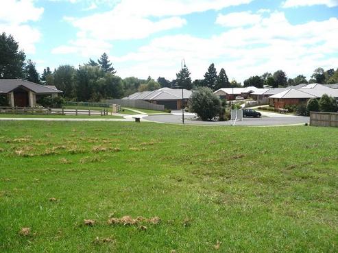 9 Glenbogle Drive, Buckland