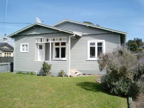 14 Pukenui Street, Strandon