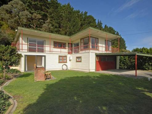 66 Lake Ferry Road, Lake Ferry
