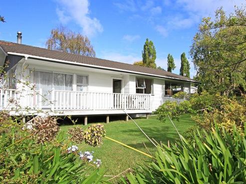 27 Harmel Road, Glendene
