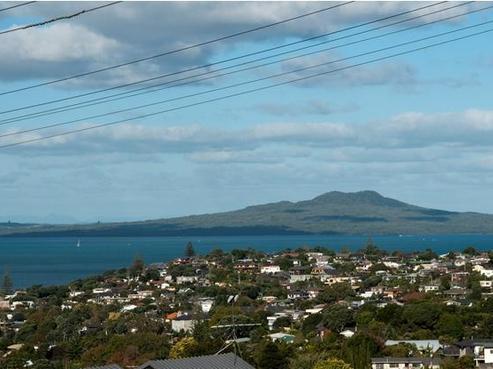 93 Sunrise Avenue, Murrays Bay