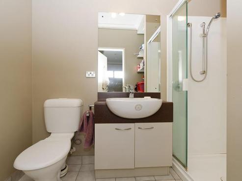 221/3 Morningside Drive, Morningside