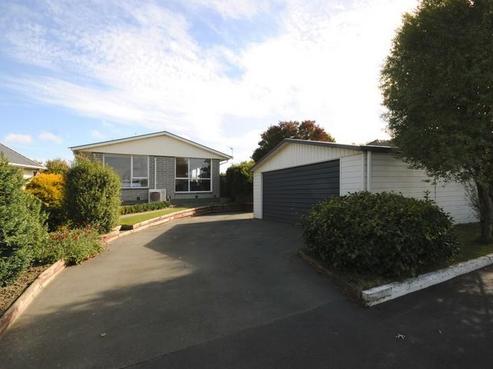 27 Harling Avenue, Hillmorton