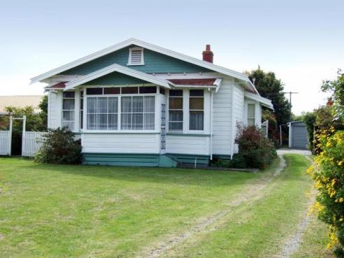 4 Ryan Crescent, Greenmeadows