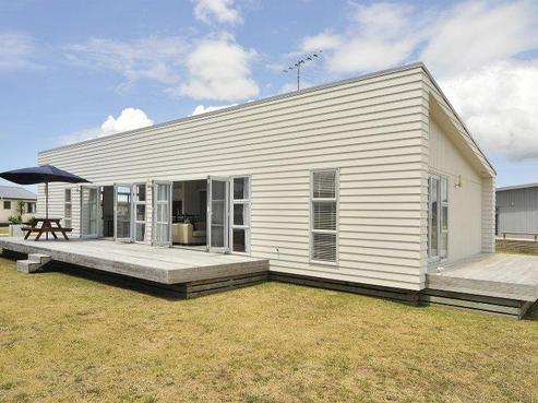 133 Kelly Jade Avenue, Matarangi