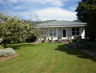 32 Carlyle Street, Takaka