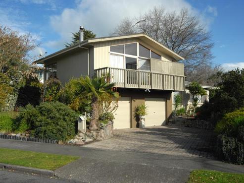 10 James Cook Street, Havelock North