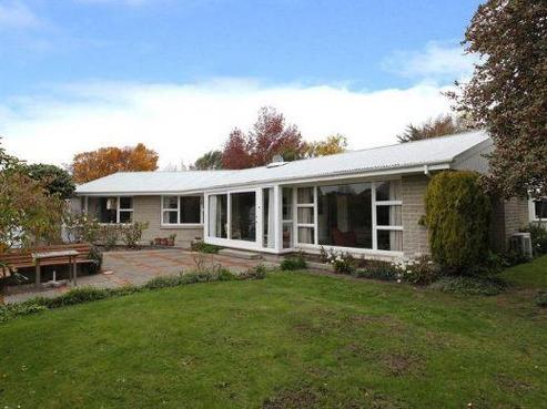 27 Hampton Place, Burnside