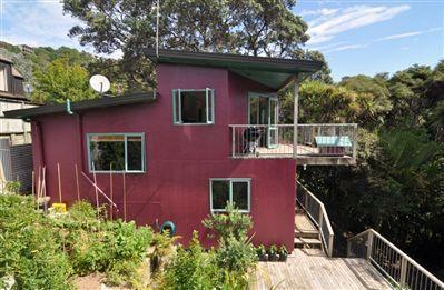 98 Domain Crescent, Muriwai