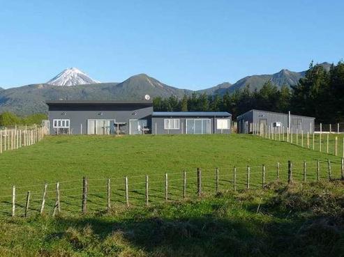 1078 Plymouth Road, Oakura