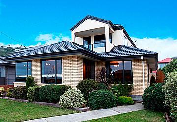 208 Main Road, Moncks Bay