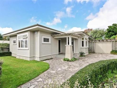 12 Myrtle Street, Hamilton East