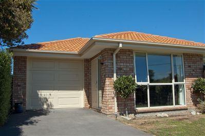 16A Voss Street, Shirley