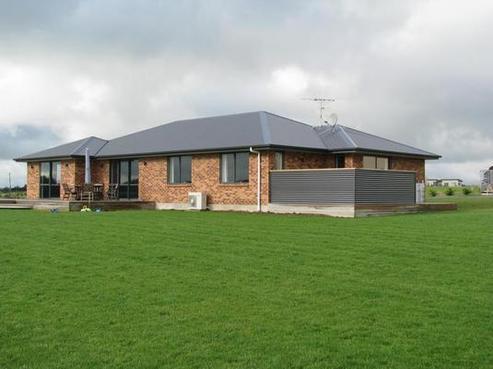 48 Wilcox Road, Tisbury