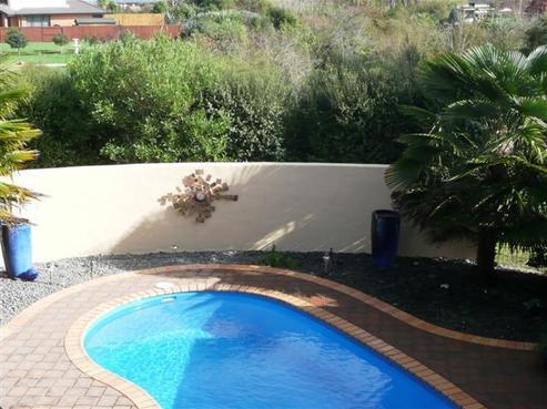 28 Saint James Drive, Huntington