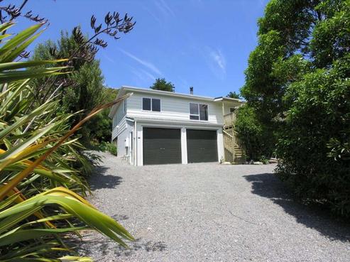 96 Lake Ferry Road, Lake Ferry