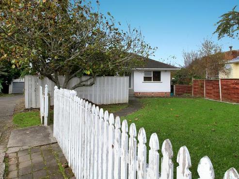 10 Lenihan Street, Northcote