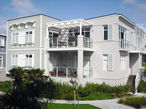 3 Eaves Bush Parade, Orewa