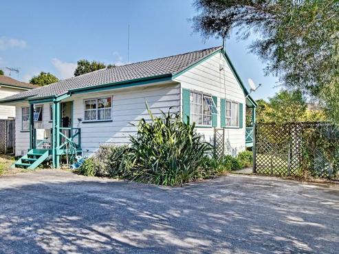 50 Meadowood Drive, Unsworth Heights
