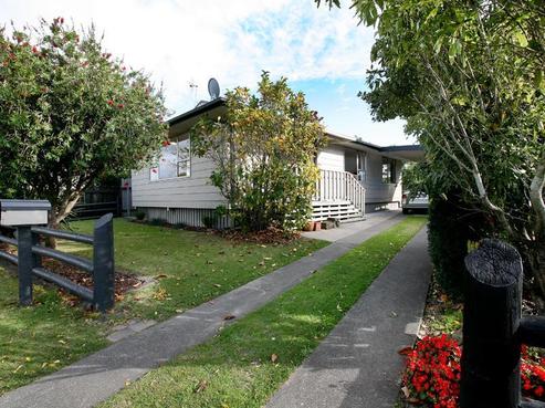 44A Spriggs Crescent, Greenmeadows