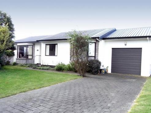 36 Whiting Crescent, Greenmeadows