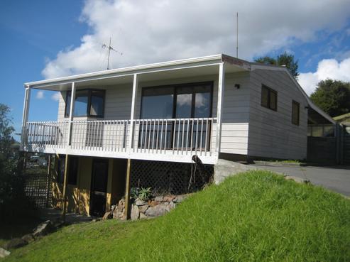 2 Bay View Road, Cable Bay