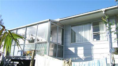 2/22 Tuckett Place, Enner Glynn