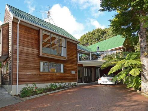 1264 Fergusson Drive, Brown Owl