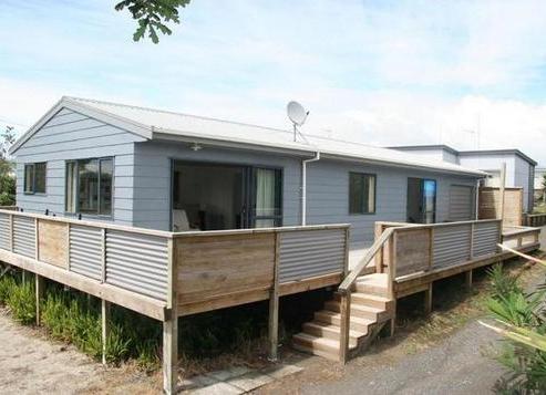 115B Ocean Road, Whangamata
