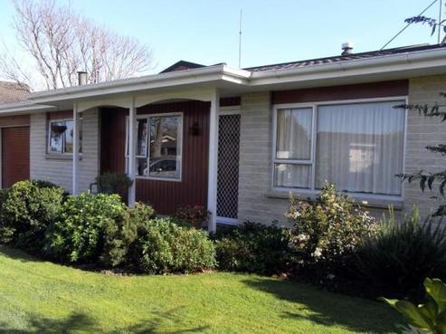 11 Mckeefry Avenue, Greenmeadows