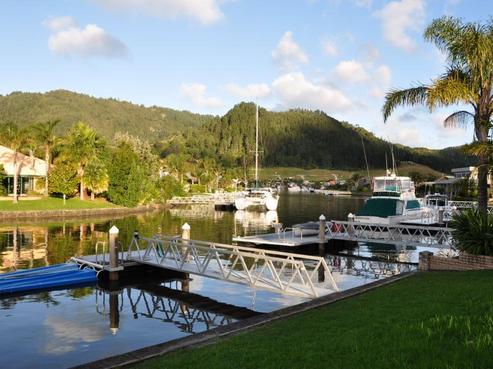 607 Waterways Parade, Pauanui