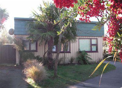 32 Queens Avenue, Waikuku Beach