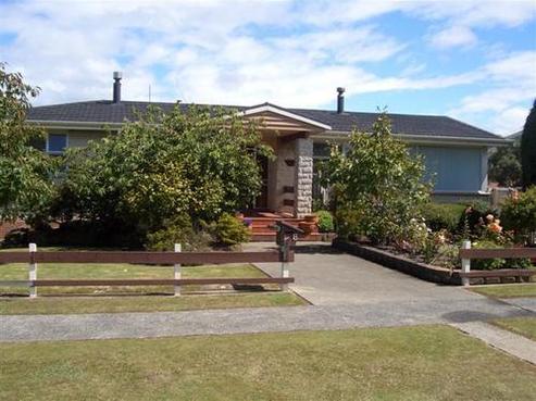 8 Vulcan Road, Waldronville