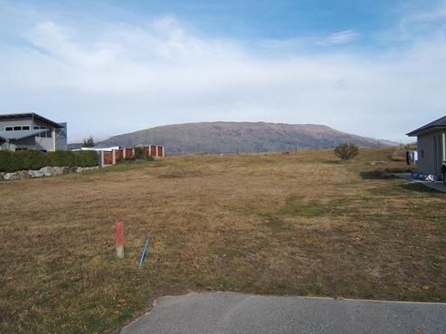 14 Allenby Place, Wanaka