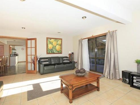 13A Charleston Avenue, Boulcott