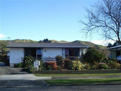 13 Weathers Place, Taradale